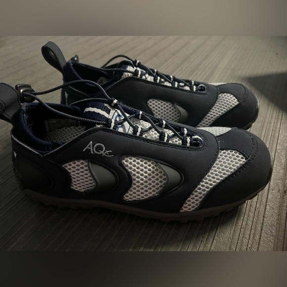 AQX Navy and White Mesh Sneakers - Picture 3 of 6